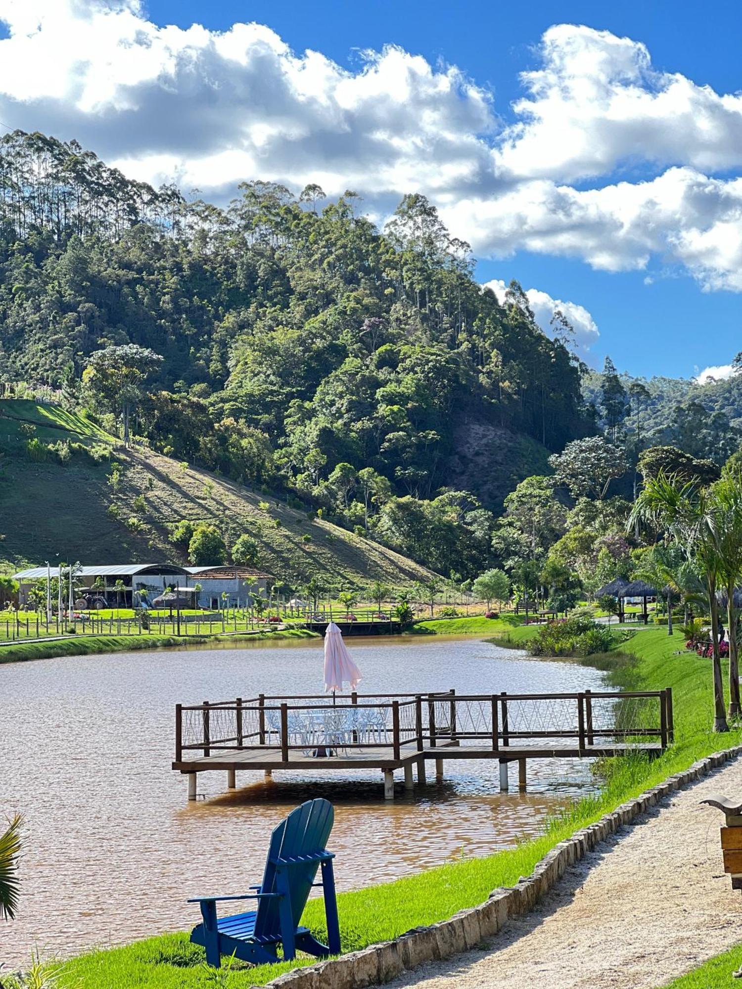 Terras Claras Pousada E Lazer Alfredo Chaves Esterno foto