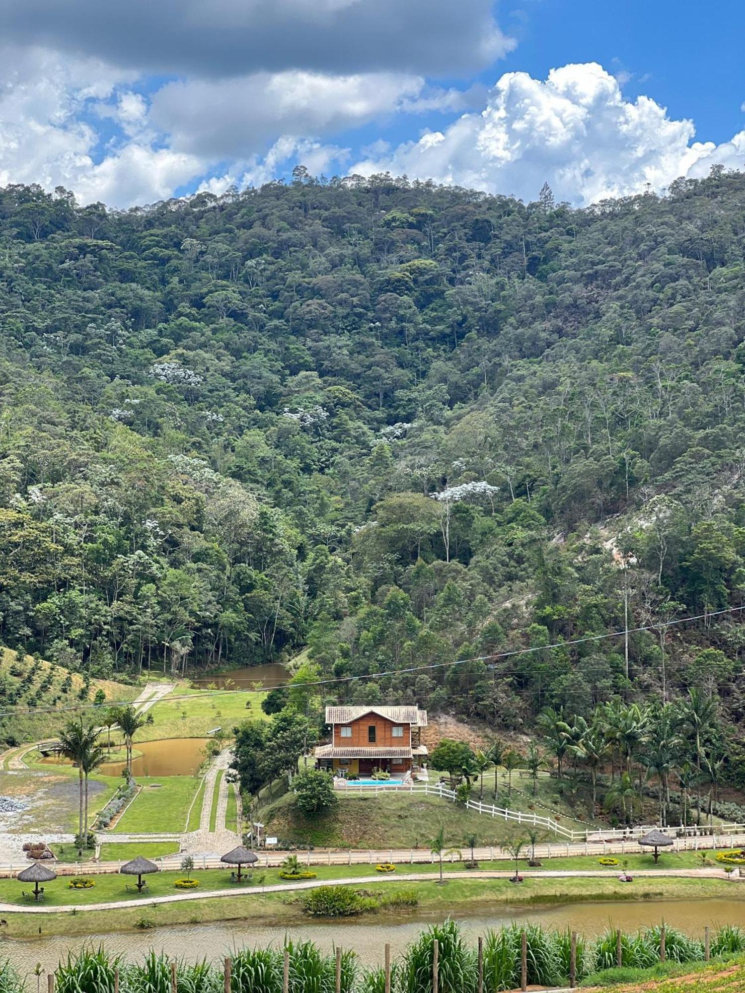 Terras Claras Pousada E Lazer Alfredo Chaves Esterno foto